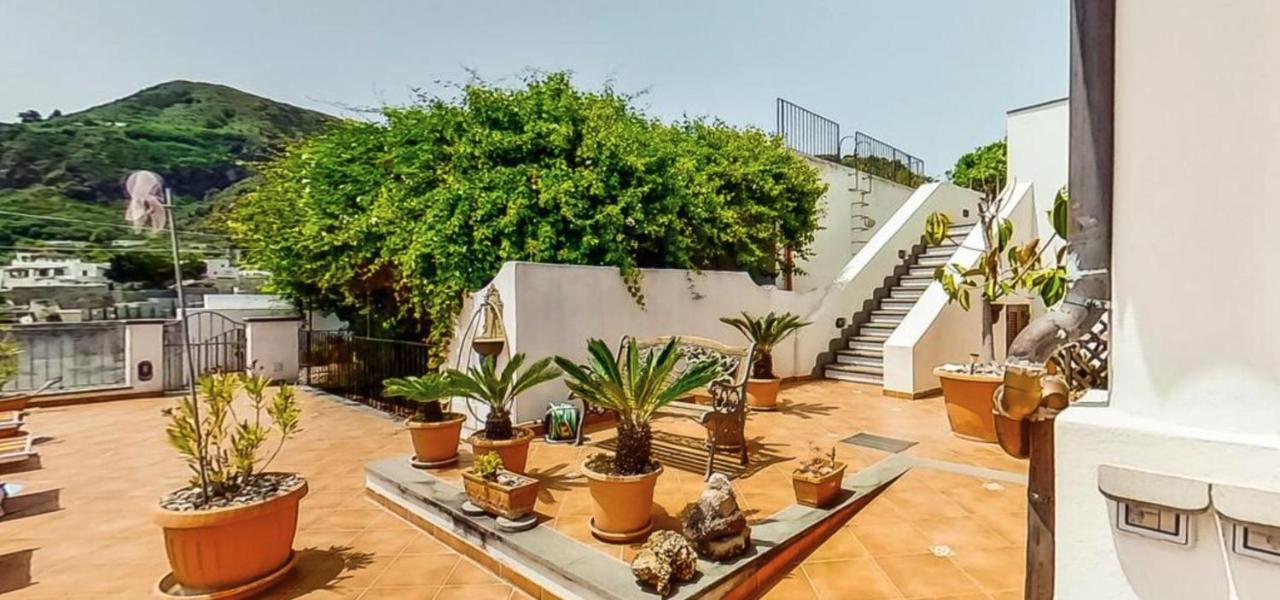 Casa Vacanza Artemis 리파리 외부 사진