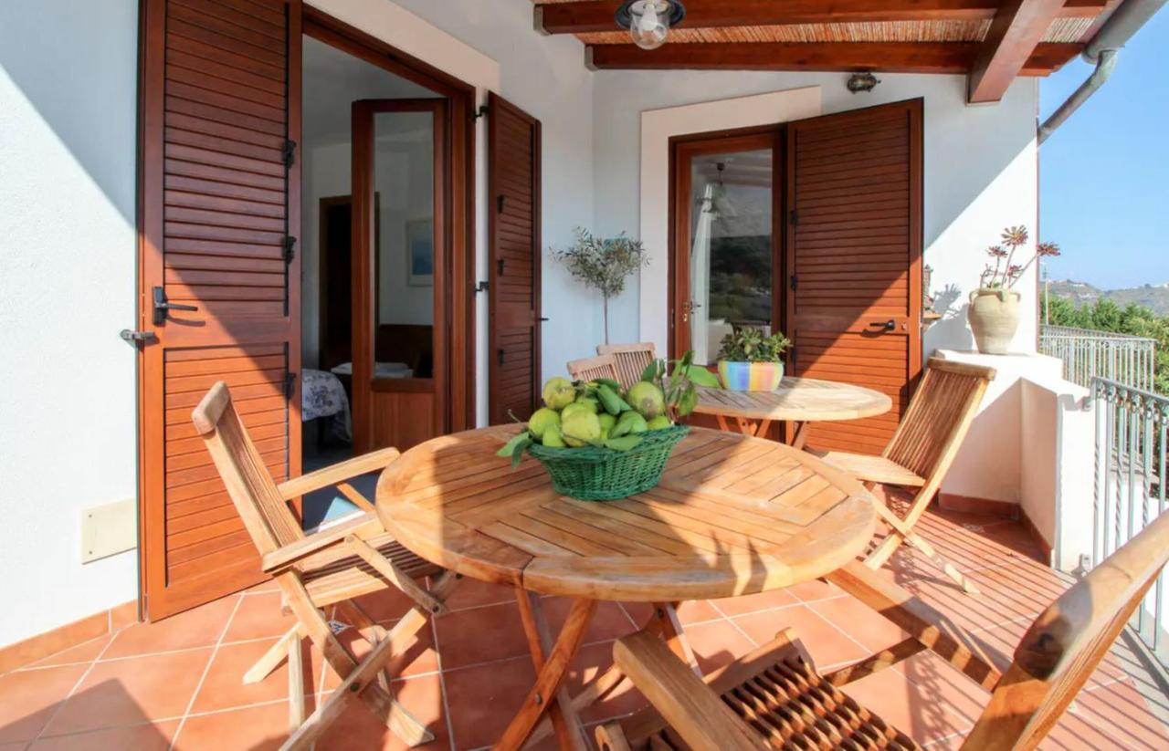 Casa Vacanza Artemis 리파리 외부 사진